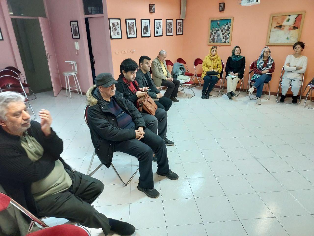 رونمایی از فصلنامه نقد ادبیات کودک و نوجوان چراووک